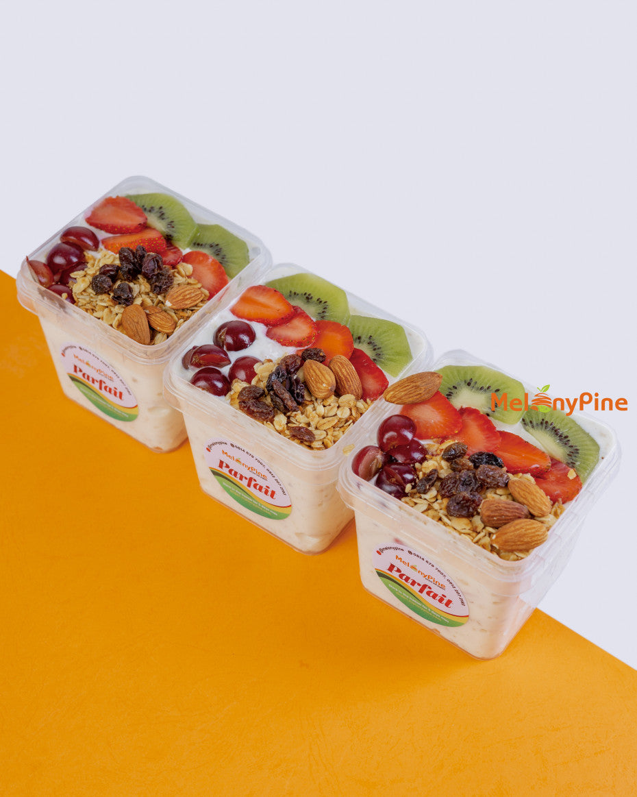 3 Bowls Of 500ml Exotic Berry Parfait