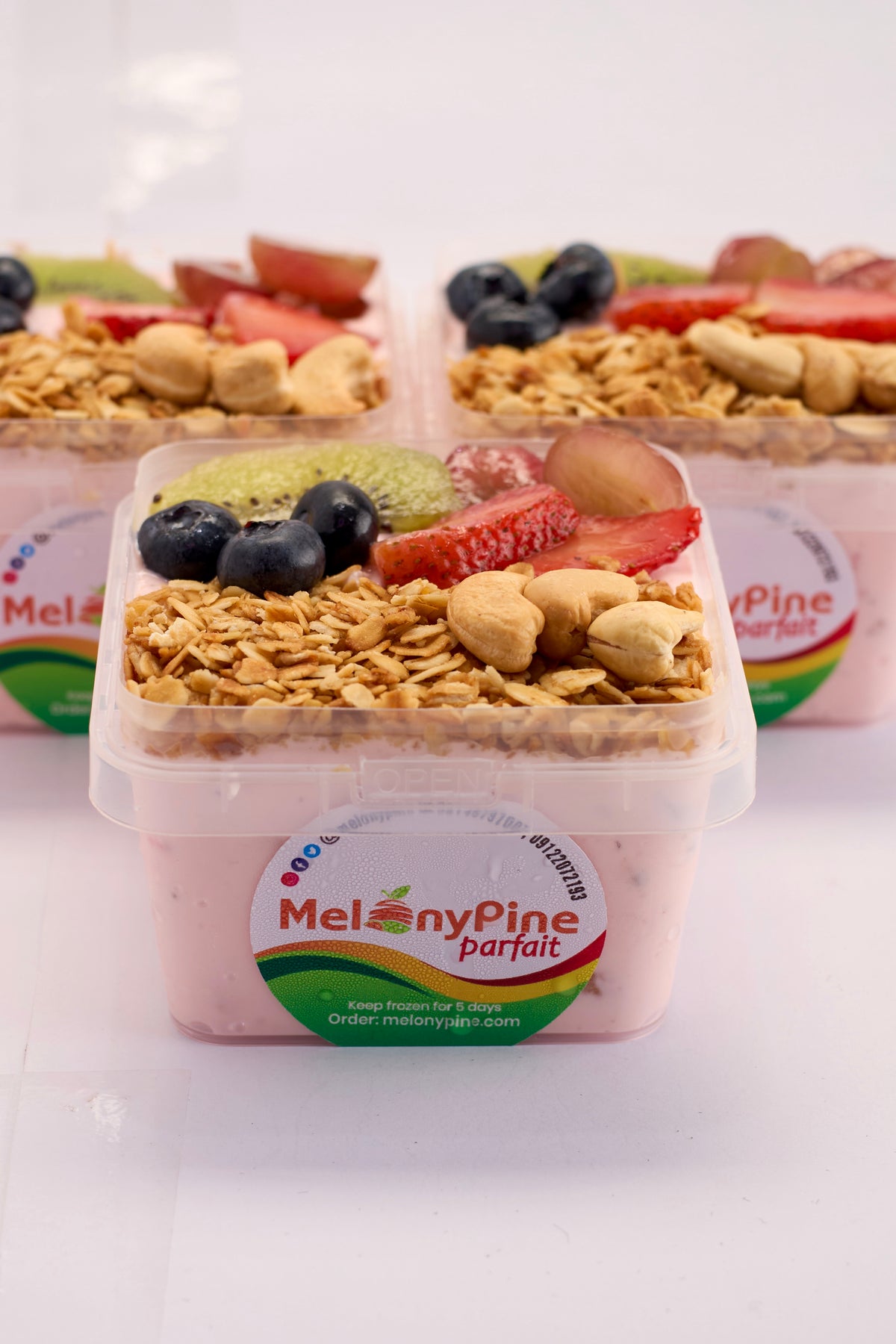 3 Bowls of 330ml Scarlett Berry Parfait