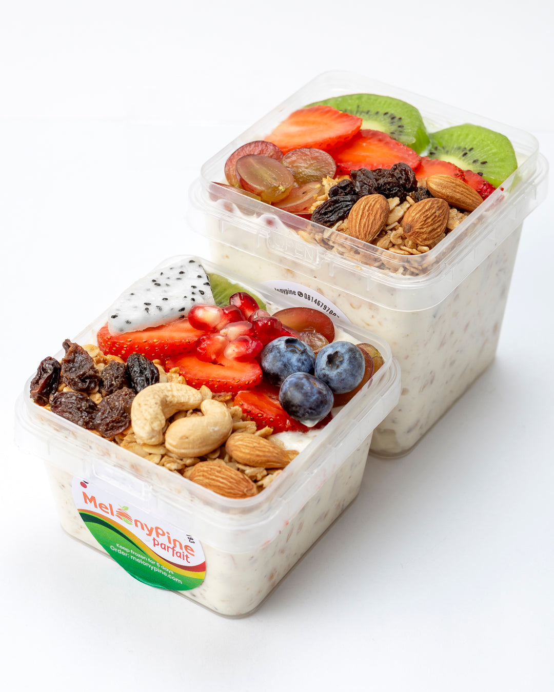 1 bowl of 330ml Tropical Deluxe Parfait and 1 bowl of 500ml Exotic Berry Parfait