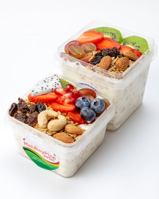 1 bowl of 330ml Tropical Deluxe Parfait and 1 bowl of 500ml Exotic Berry Parfait