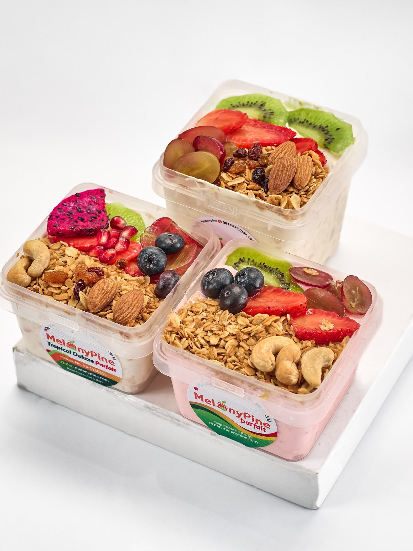 1 Bowl 500ml Exotic Berry + 1 Bowl 330ml Scarlett Berry + 1 Bowl 330ml Tropical Deluxe
